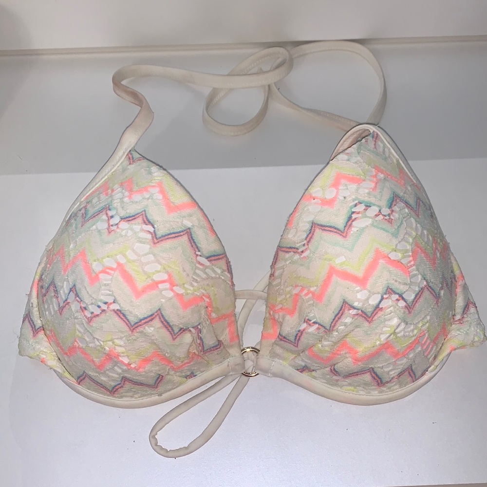 Victoria’s Secret bikini top